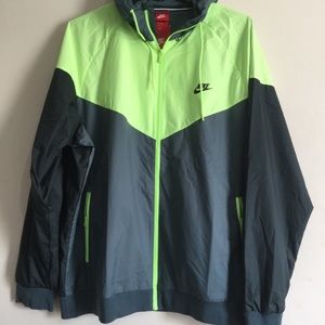Men's Nike windrunner jacket